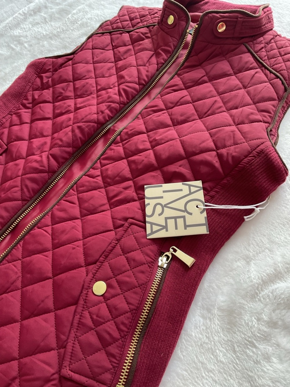 Active USA Burgundy Quilted Vest Gold Zip Knit Side Panels Women S NWT - Picture 10 of 14